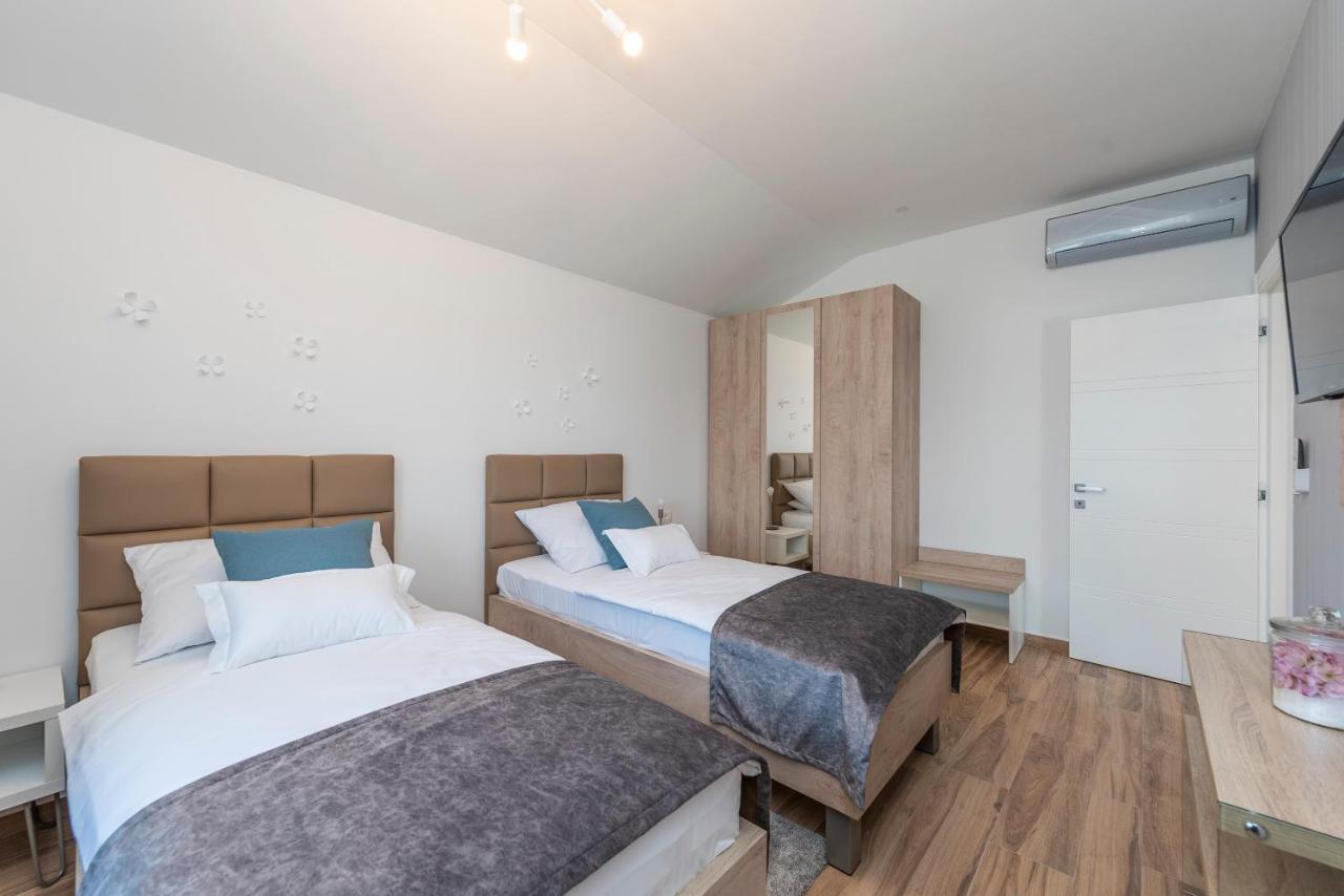 Luxury Apartments - La Vir 5& 6 Екстериор снимка
